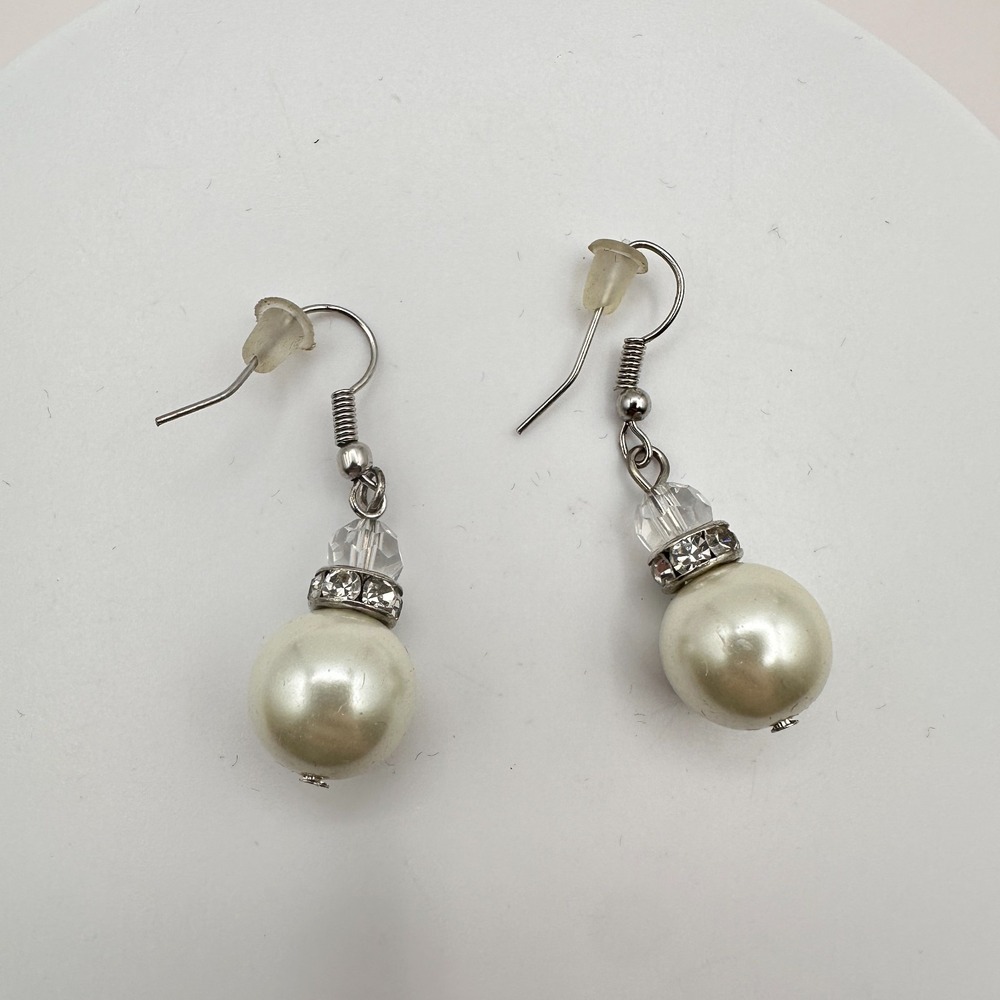 Vintage Y2K Faux Pearl Drop Earrings Silver Tone Rhinestone Fashion Jewelry